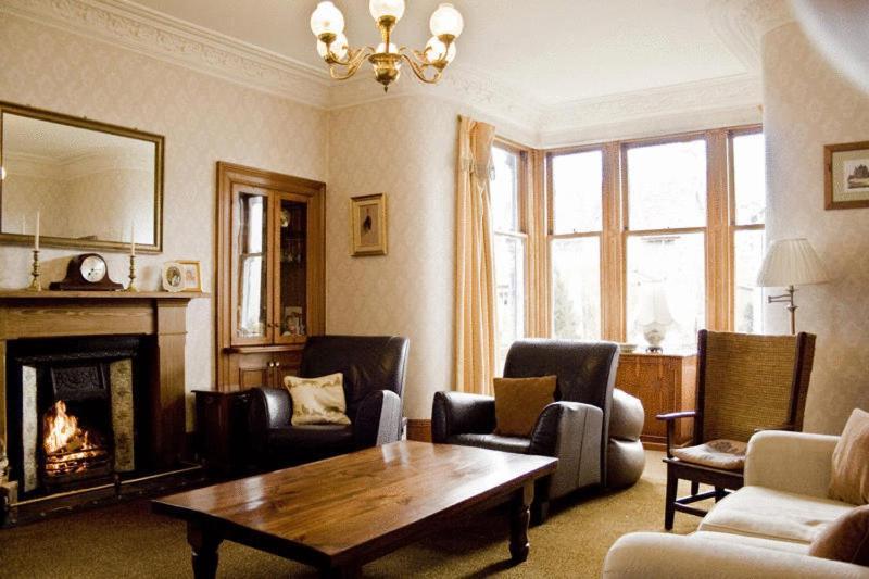 Dunallan Guest House Grantown-on-Spey Экстерьер фото